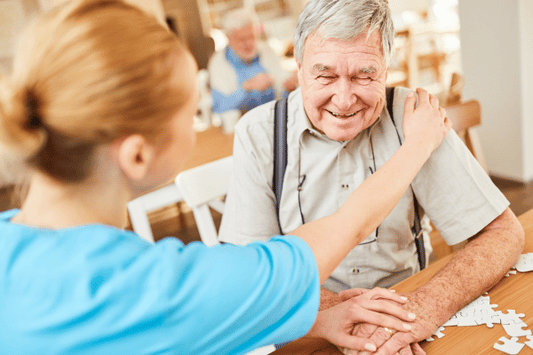 Atención centrada en la persona con demencia | metrodora enfermería